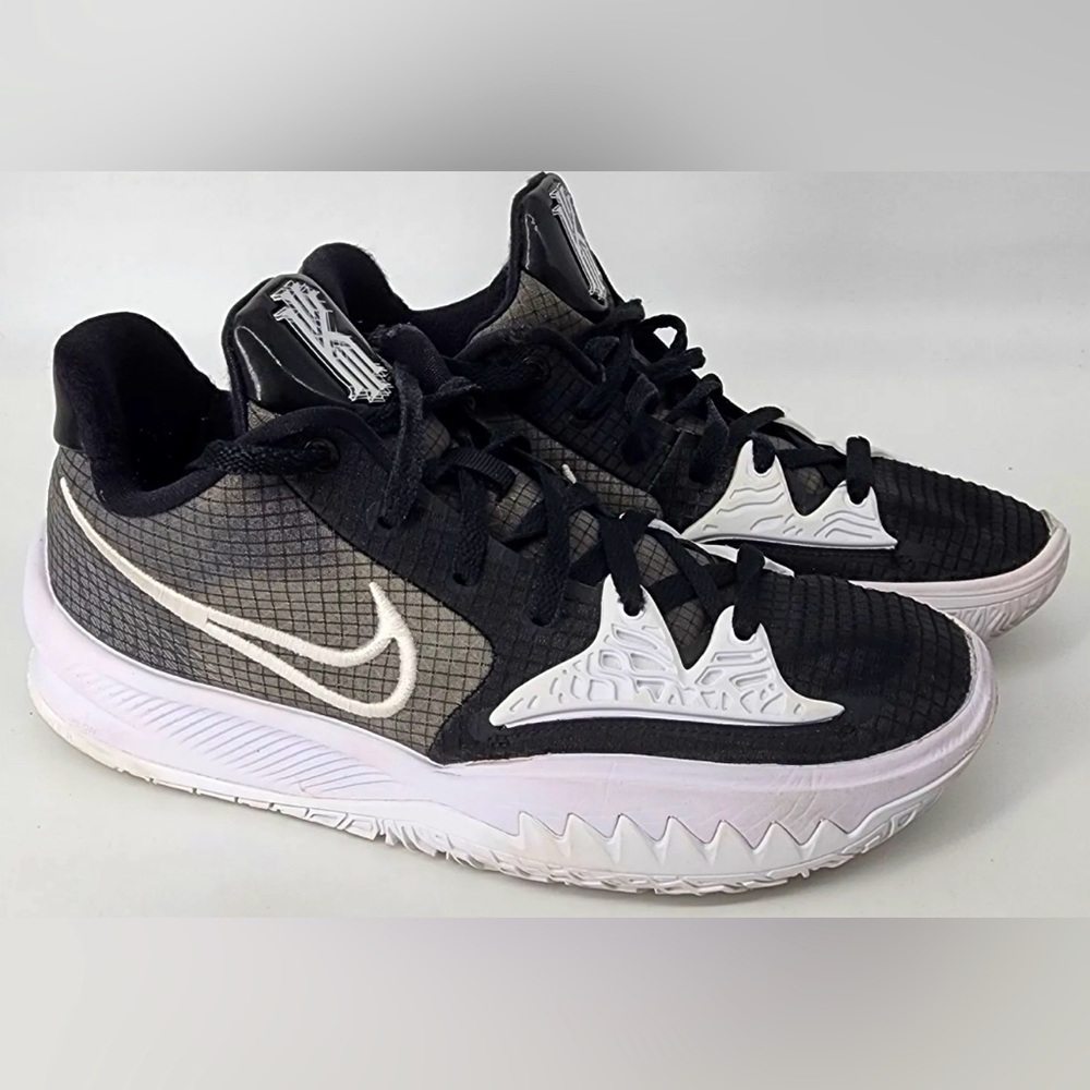 Nike Kyrie Irving Low 4 TB Basketball Shoes Men's Black White DA7803-001 NWB